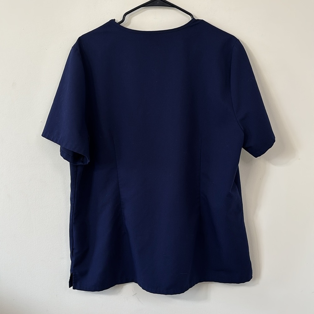 FIGS Casma Three-Pocket Scrub Top Navy Size XXL - Picture 6 of 9